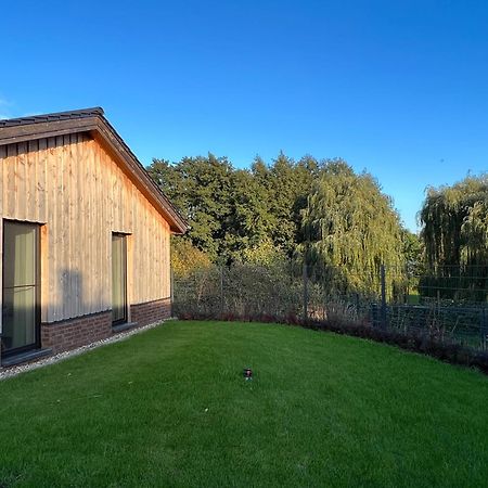 Ferienhaus Auszeit Mit Sauna Schwarz エクステリア 写真