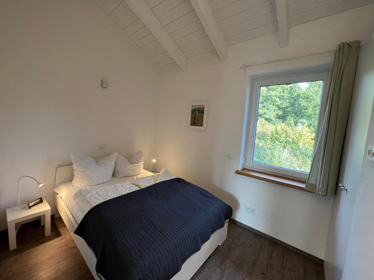 Ferienhaus Auszeit Mit Sauna Schwarz エクステリア 写真