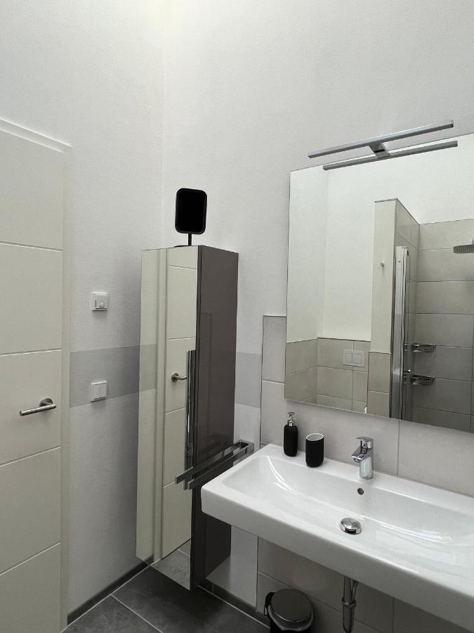 Ferienhaus Auszeit Mit Sauna Schwarz エクステリア 写真