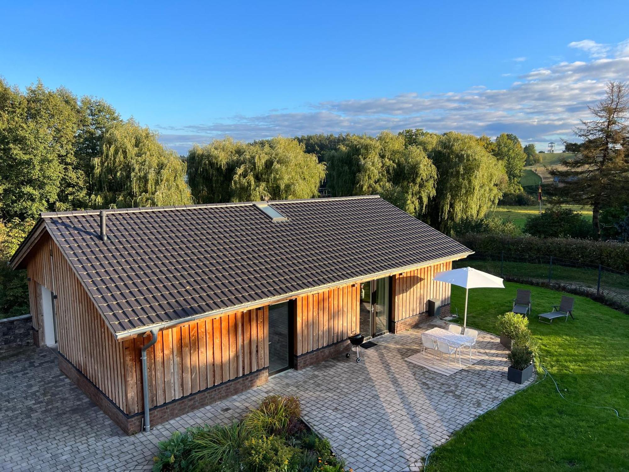 Ferienhaus Auszeit Mit Sauna Schwarz エクステリア 写真